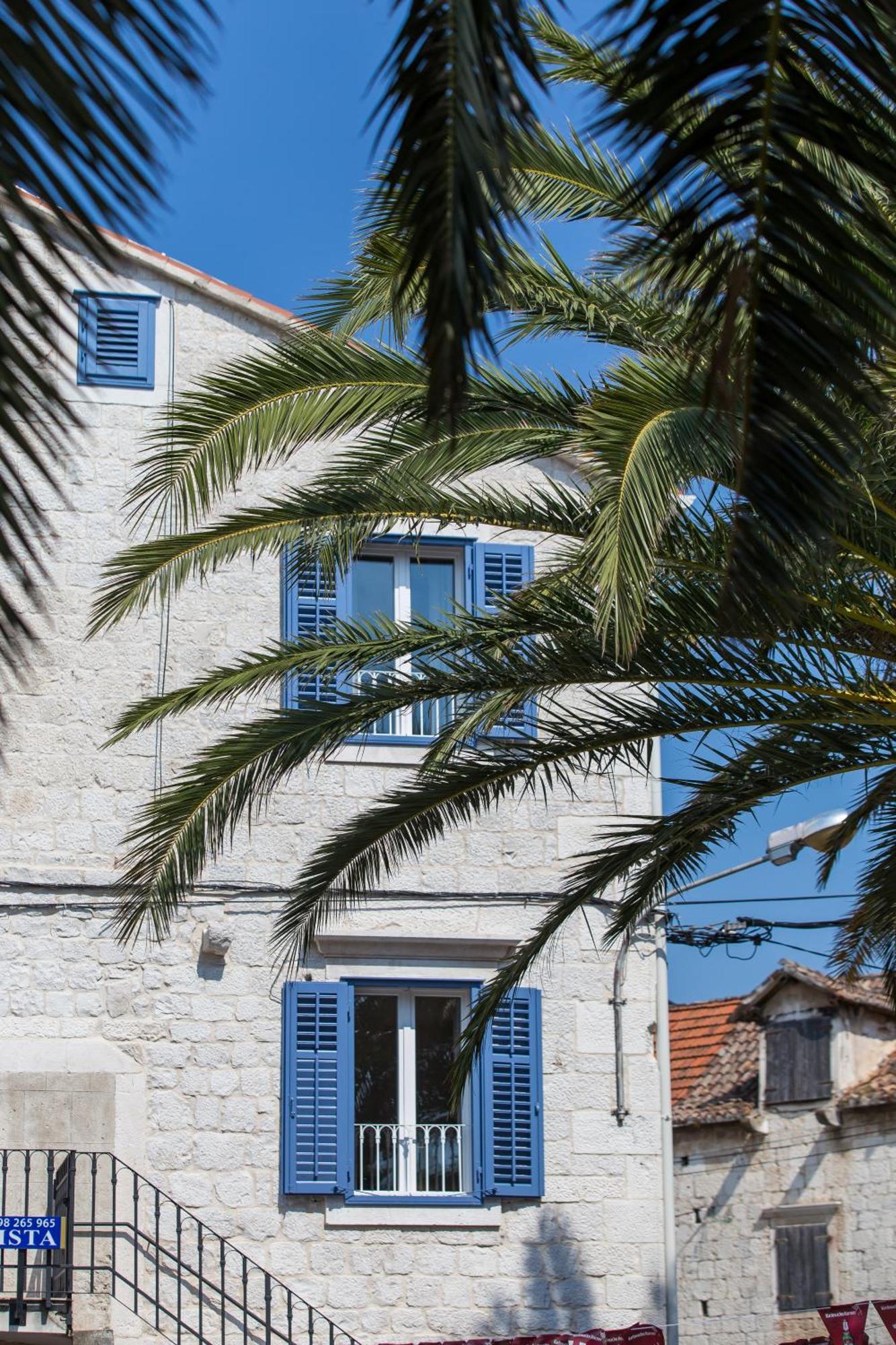 Bifora Heritage Hotel Trogir Bagian luar foto