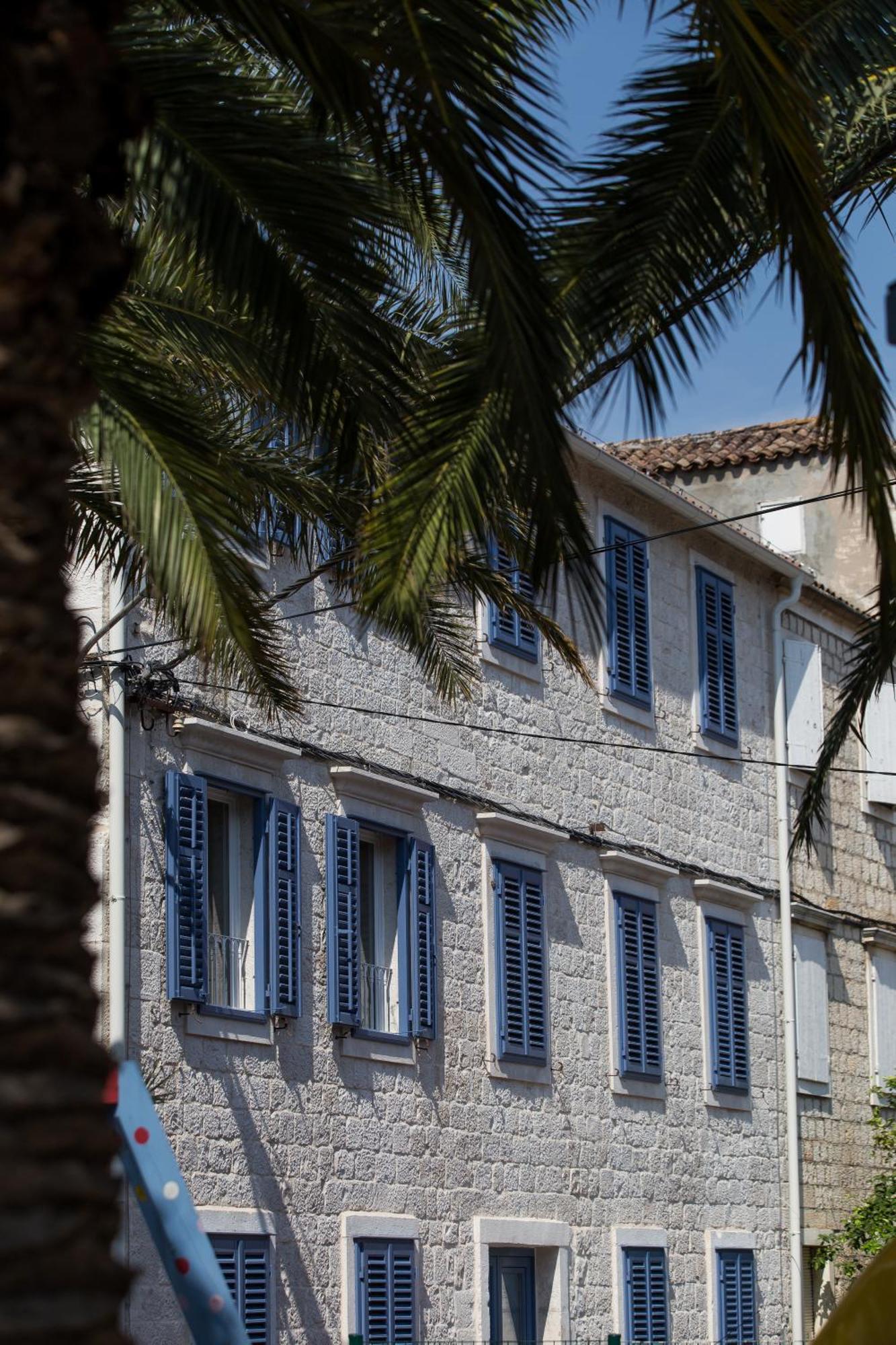 Bifora Heritage Hotel Trogir Bagian luar foto