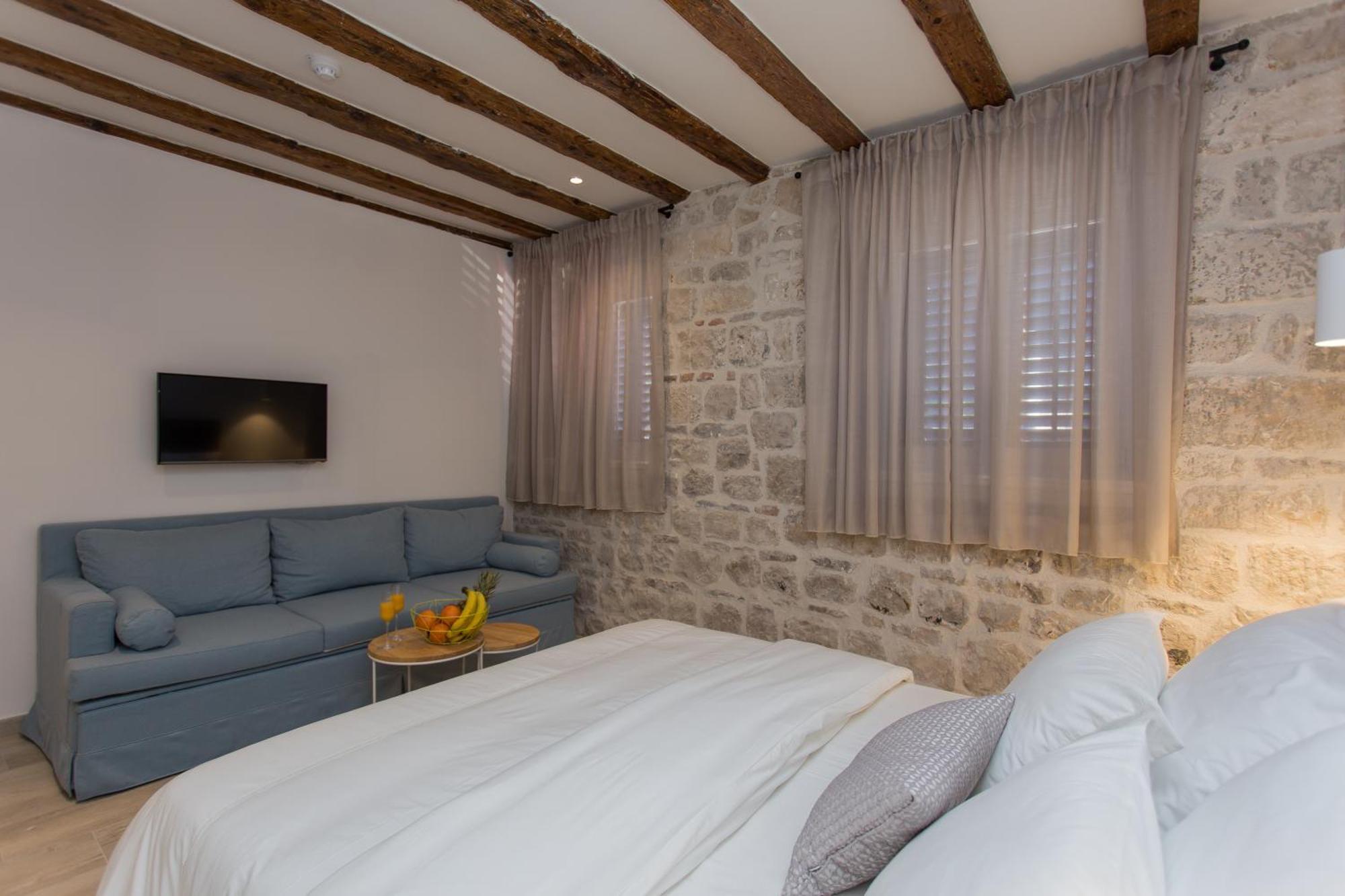 Bifora Heritage Hotel Trogir Bagian luar foto