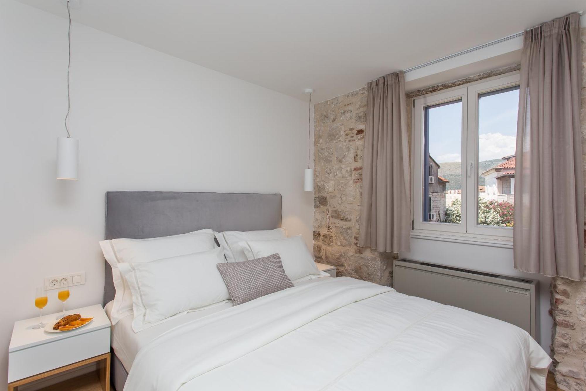 Bifora Heritage Hotel Trogir Bagian luar foto