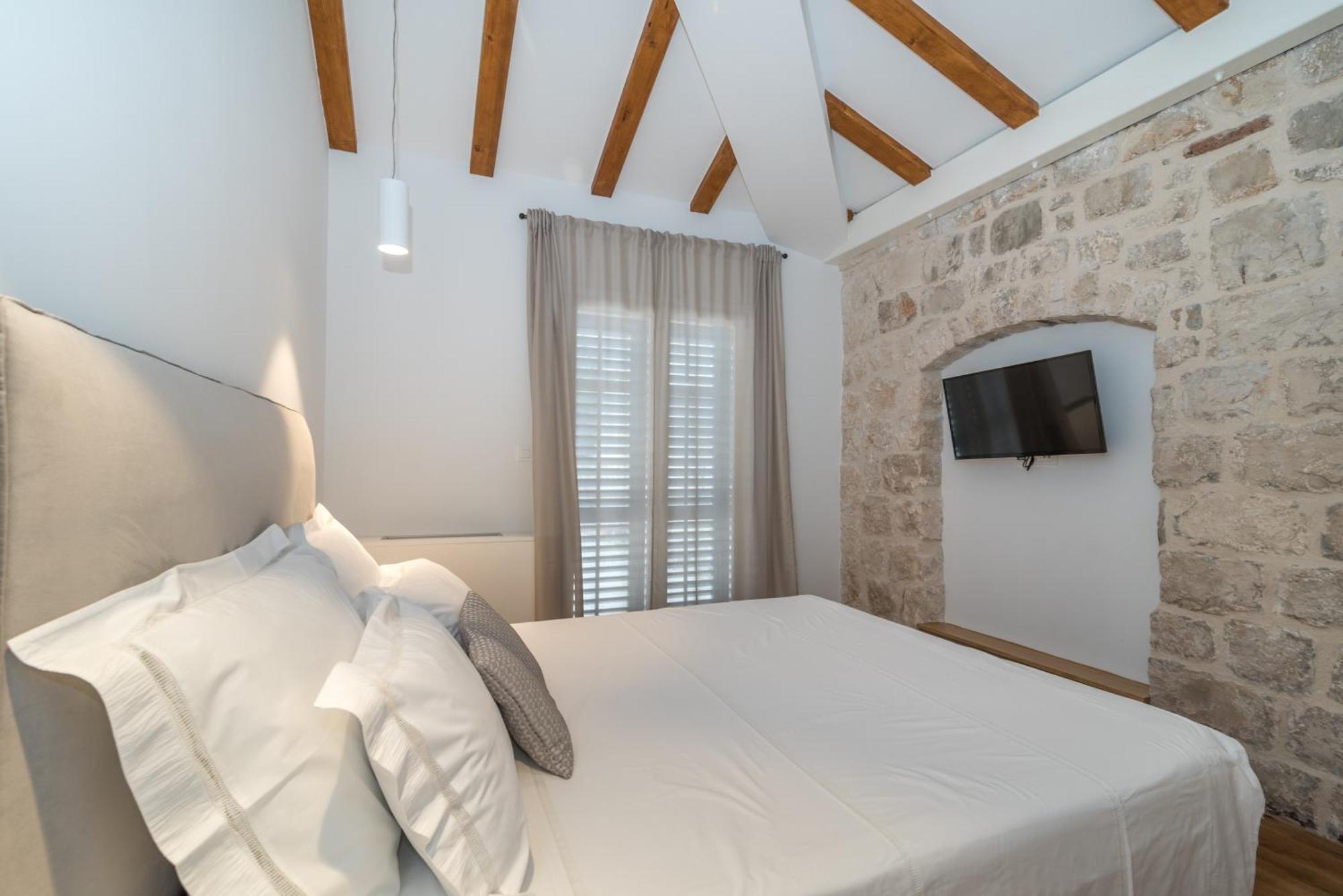 Bifora Heritage Hotel Trogir Bagian luar foto