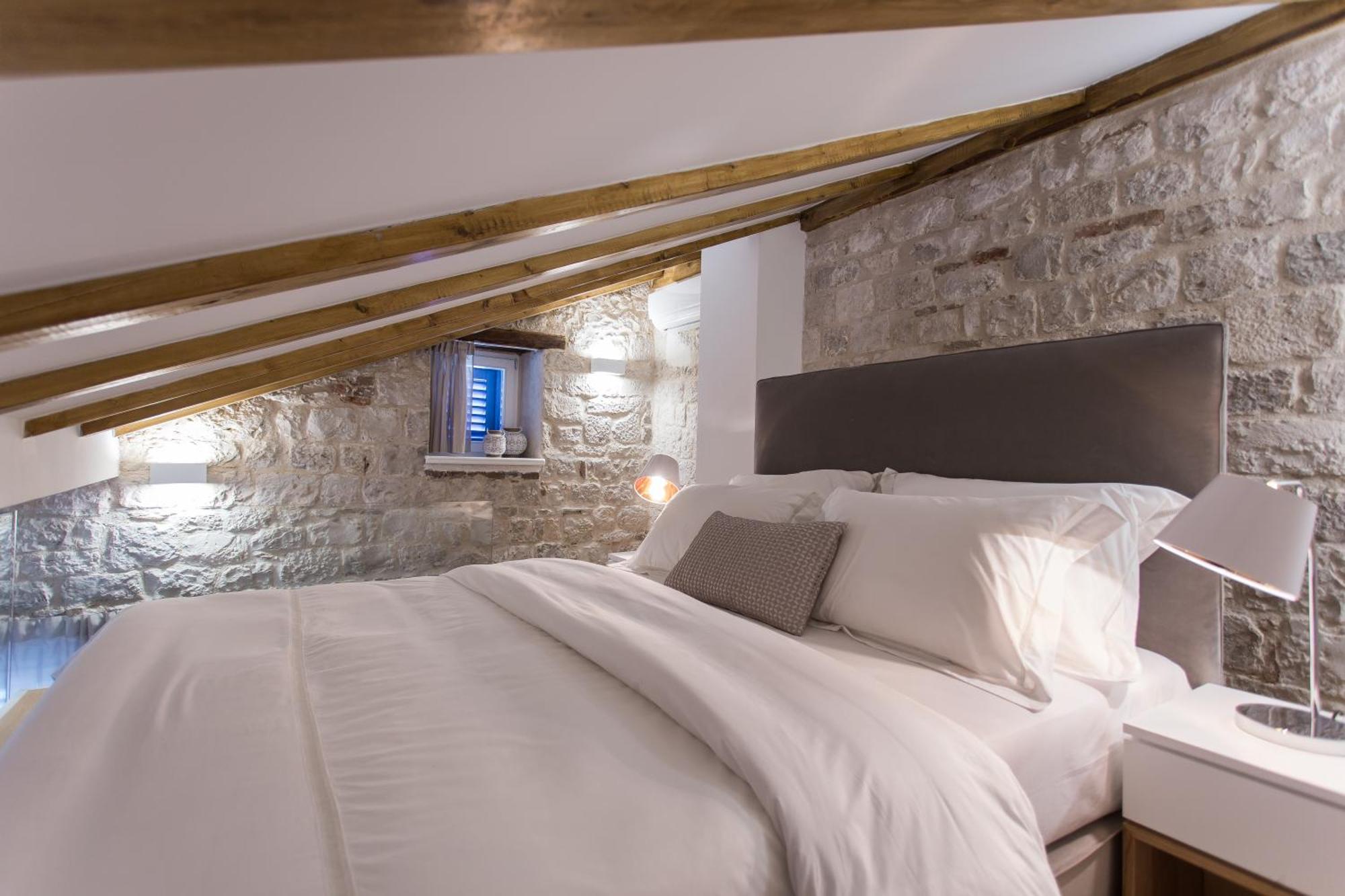 Bifora Heritage Hotel Trogir Bagian luar foto