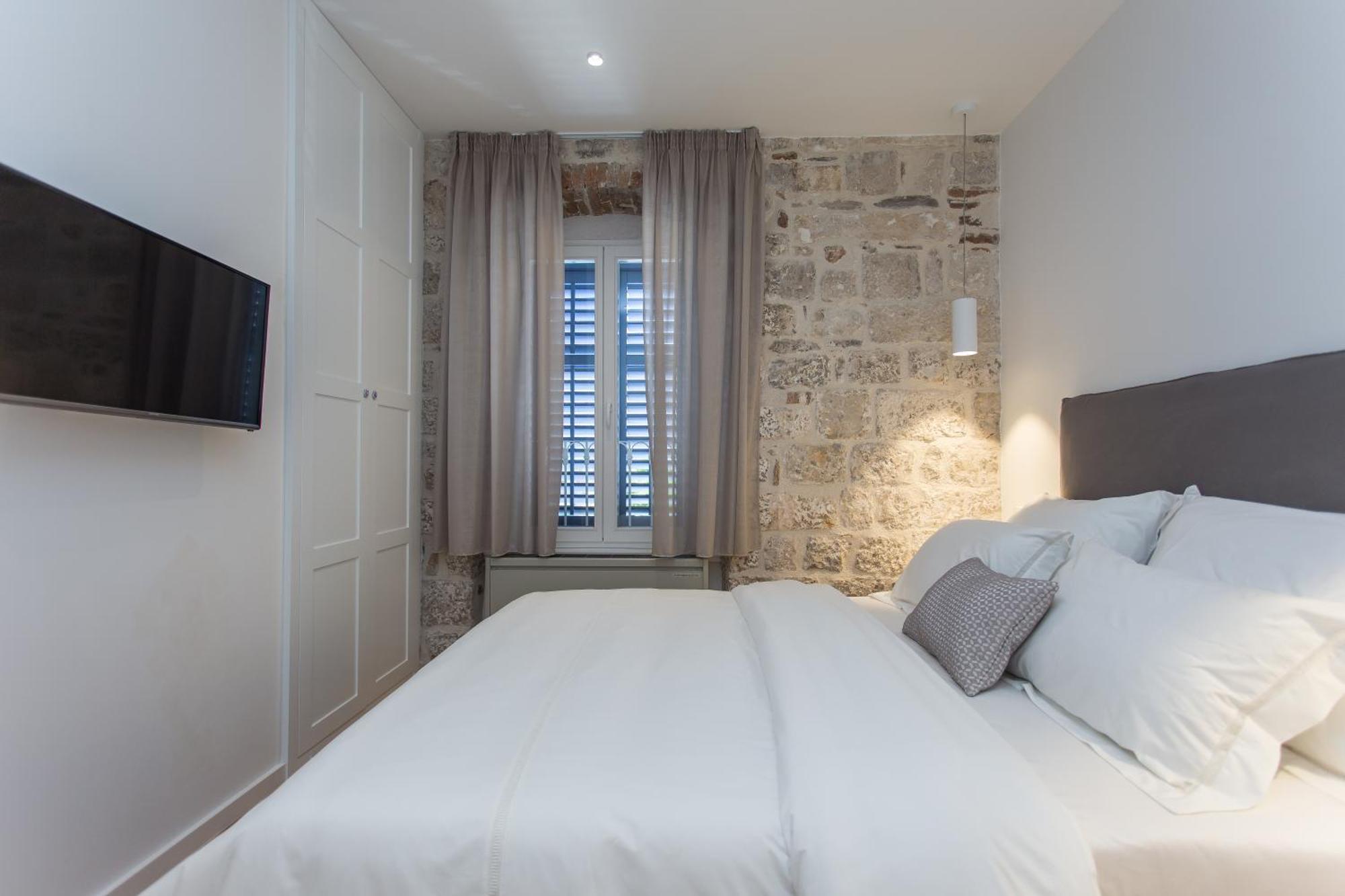 Bifora Heritage Hotel Trogir Bagian luar foto
