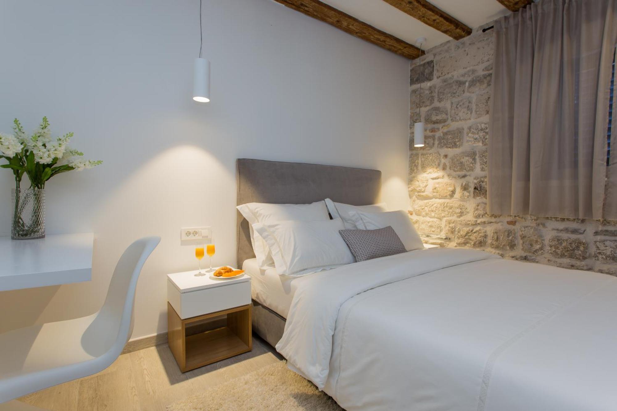 Bifora Heritage Hotel Trogir Bagian luar foto