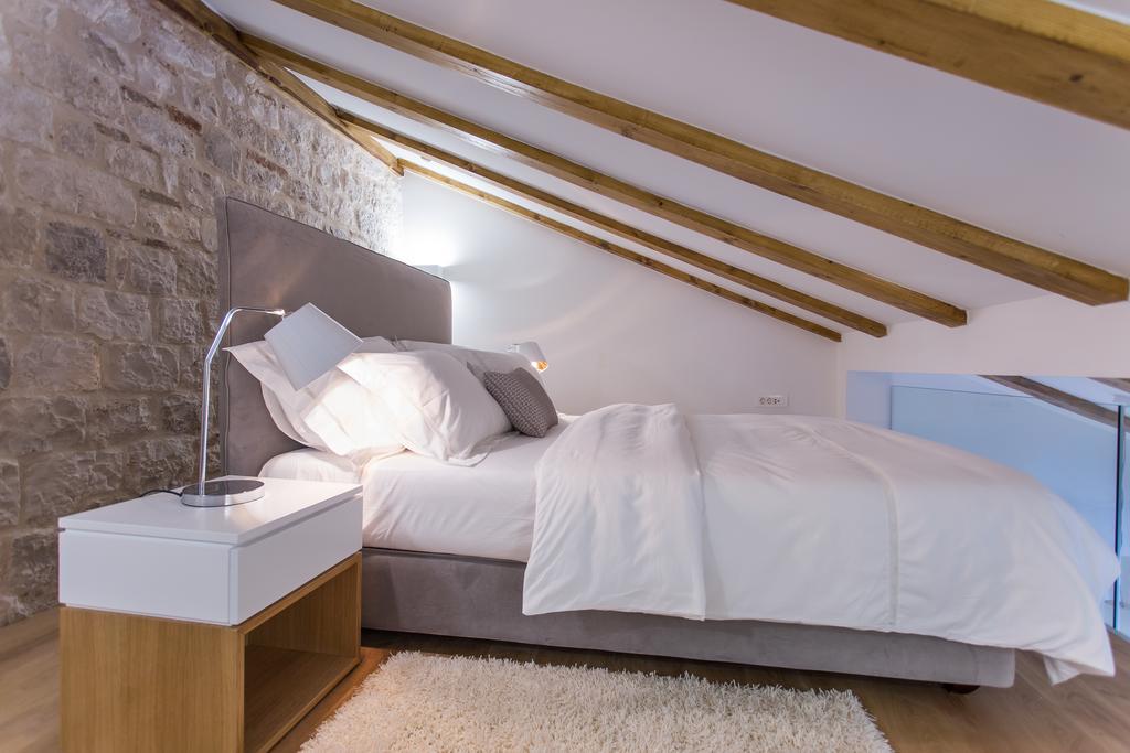 Bifora Heritage Hotel Trogir Bagian luar foto