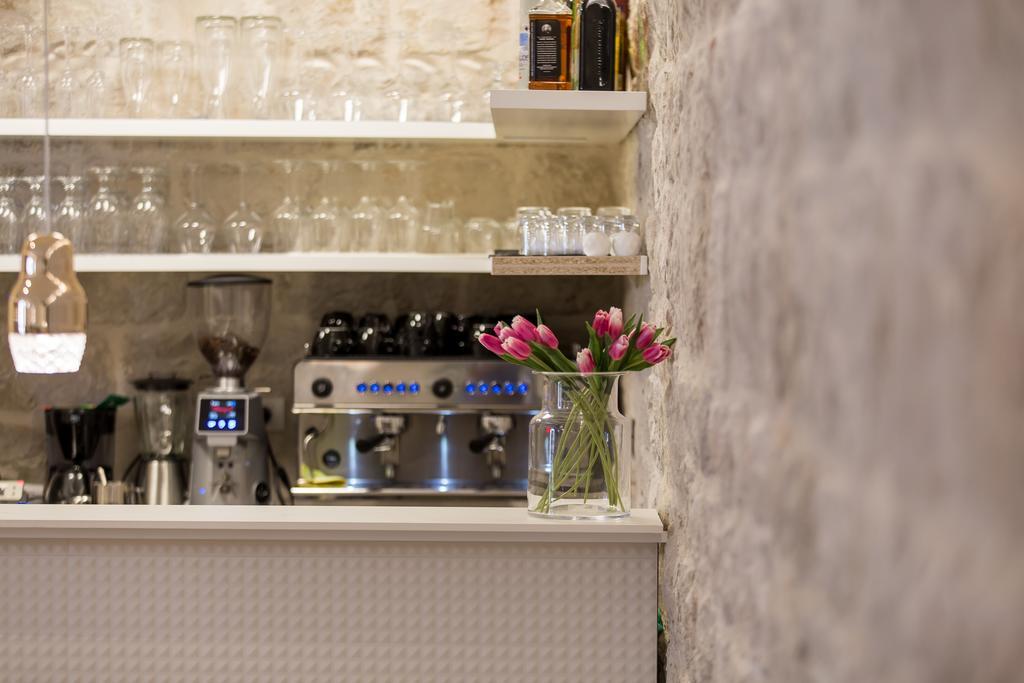 Bifora Heritage Hotel Trogir Bagian luar foto